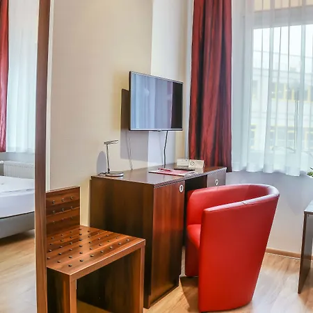 Frankfurt-oder Bahnhof Hotel 3*