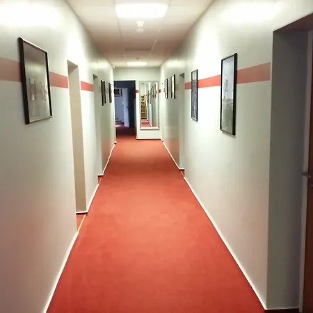 Frankfurt-oder Bahnhof 3*